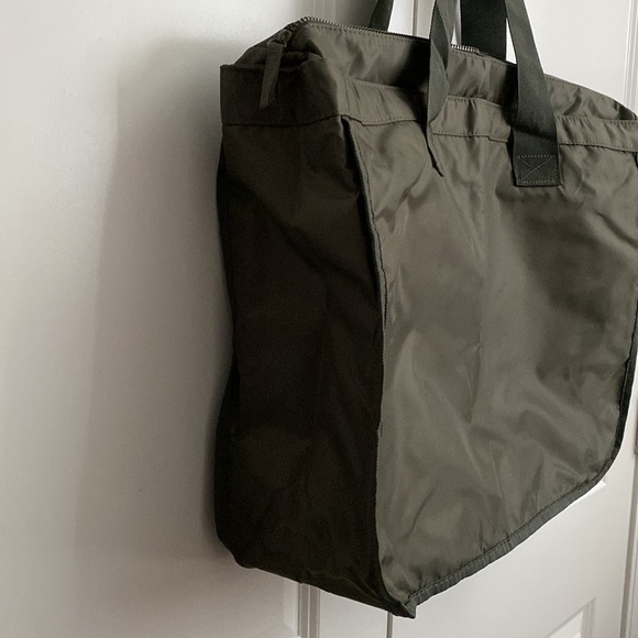 Large Mickey Mouse tote bag - Picture 4 of 6